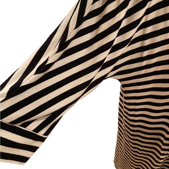 Versona Size Large Stripe Dress - Picture 4 of 7